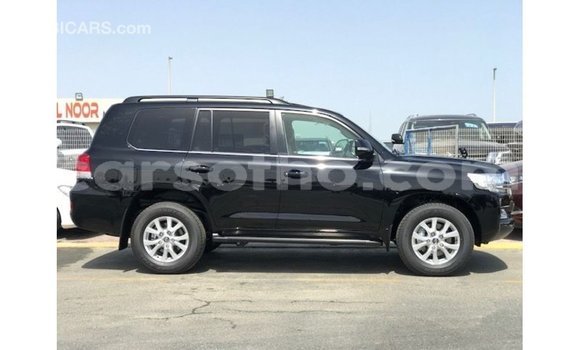 Acheter Import Voiture Toyota Land Cruiser Noir à Import - Dubai, Maseru Acheter Import Voiture Toyota Land Cruiser Noir à Import - Dubai, Maseru