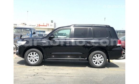 Acheter Import Voiture Toyota Land Cruiser Noir à Import - Dubai, Maseru Acheter Import Voiture Toyota Land Cruiser Noir à Import - Dubai, Maseru