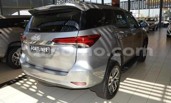 Buy Used Toyota Fortuner Silver Car in Thaba–Tseka in Mafeteng Buy Used Toyota Fortuner Silver Car in Thaba–Tseka in Mafeteng