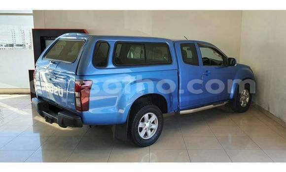 Acheter Occasion Voiture Isuzu KB Bleu à Hlotse, Leribe Acheter Occasion Voiture Isuzu KB Bleu à Hlotse, Leribe