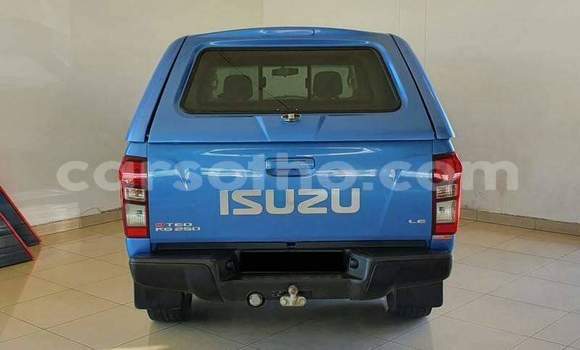 Acheter Occasion Voiture Isuzu KB Bleu à Hlotse, Leribe Acheter Occasion Voiture Isuzu KB Bleu à Hlotse, Leribe