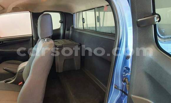 Acheter Occasion Voiture Isuzu KB Bleu à Hlotse, Leribe Acheter Occasion Voiture Isuzu KB Bleu à Hlotse, Leribe