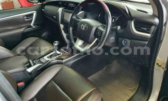 اشتري مستعمل Toyota Fortuner Silver سيارة في Hlotse في Leribe اشتري مستعمل Toyota Fortuner Silver سيارة في Hlotse في Leribe