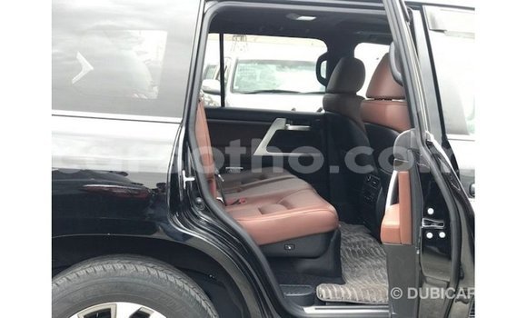 Buy Import Toyota Land Cruiser Black Car in Import - Dubai in Maseru Buy Import Toyota Land Cruiser Black Car in Import - Dubai in Maseru