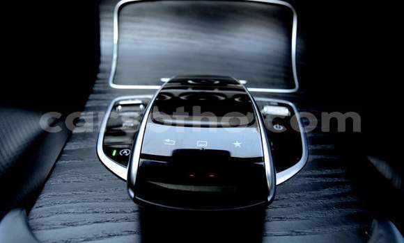 Acheter Occasion Voiture Mercedes-Benz C–Class Blanc à Maputsoa, Leribe Acheter Occasion Voiture Mercedes-Benz C–Class Blanc à Maputsoa, Leribe