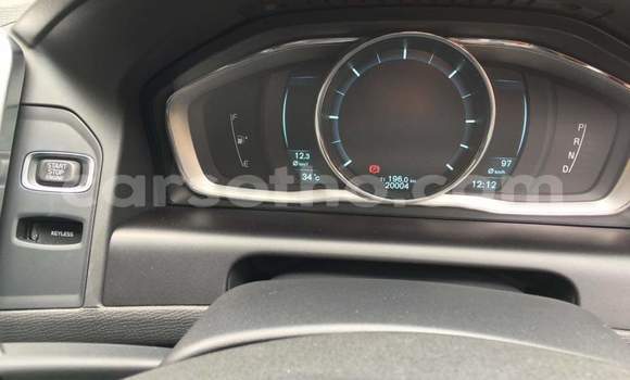 Acheter Occasion Voiture Volvo XC60 Rouge à Maputsoa, Leribe Acheter Occasion Voiture Volvo XC60 Rouge à Maputsoa, Leribe