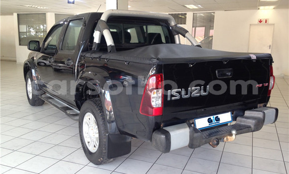 Acheter Occasion Voiture Isuzu KB Noir à Thaba–Tseka, Mafeteng Acheter Occasion Voiture Isuzu KB Noir à Thaba–Tseka, Mafeteng
