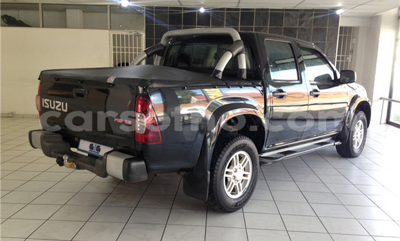 Acheter Occasion Voiture Isuzu KB Noir à Thaba–Tseka, Mafeteng Acheter Occasion Voiture Isuzu KB Noir à Thaba–Tseka, Mafeteng