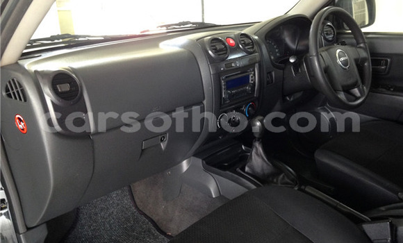 Acheter Occasion Voiture Isuzu KB Noir à Thaba–Tseka, Mafeteng Acheter Occasion Voiture Isuzu KB Noir à Thaba–Tseka, Mafeteng