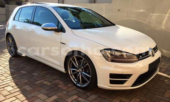 Sayi Na hannu Volkswagen Golf R White Mota in Maputsoa a Leribe Sayi Na hannu Volkswagen Golf R White Mota in Maputsoa a Leribe