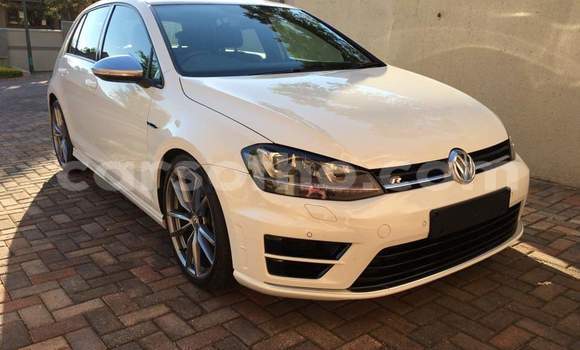 Sayi Na hannu Volkswagen Golf R White Mota in Maputsoa a Leribe Sayi Na hannu Volkswagen Golf R White Mota in Maputsoa a Leribe