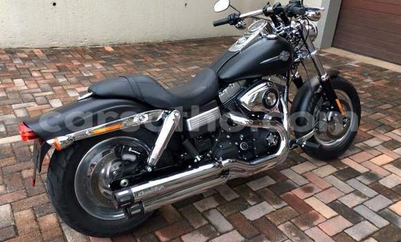 Buy Used Harley Davidson Dyna Black Bike in Maputsoa in Leribe Buy Used Harley Davidson Dyna Black Bike in Maputsoa in Leribe