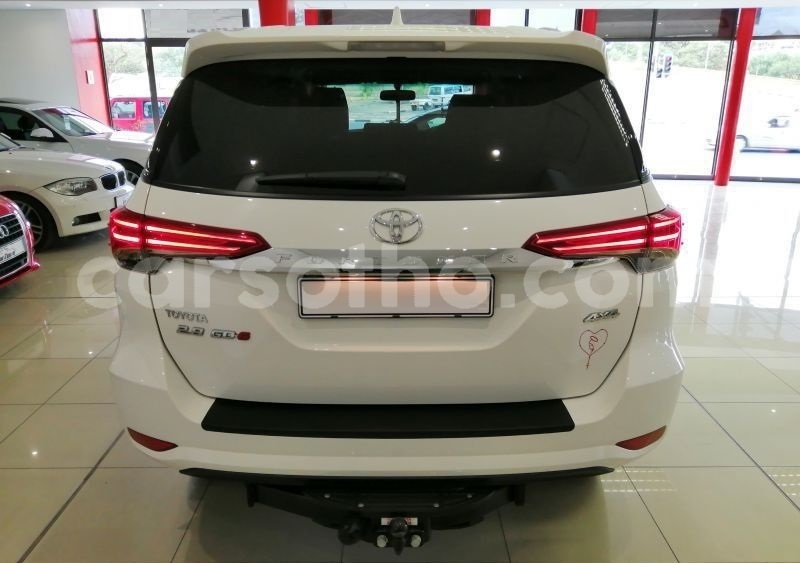 Big with watermark toyota fortuner 5