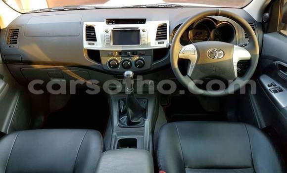 Acheter Occasion Voiture Toyota Hilux Blanc à Maseru, Maseru Acheter Occasion Voiture Toyota Hilux Blanc à Maseru, Maseru