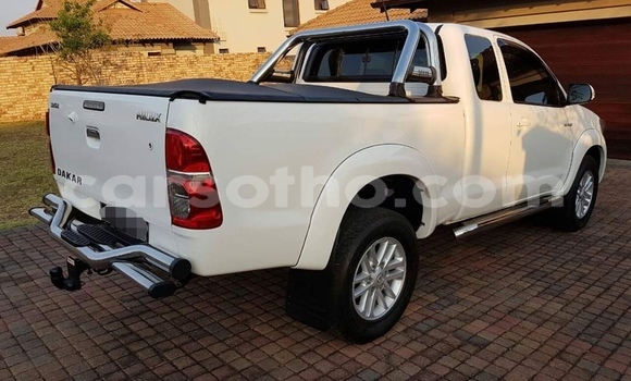 Acheter Occasion Voiture Toyota Hilux Blanc à Maseru, Maseru Acheter Occasion Voiture Toyota Hilux Blanc à Maseru, Maseru