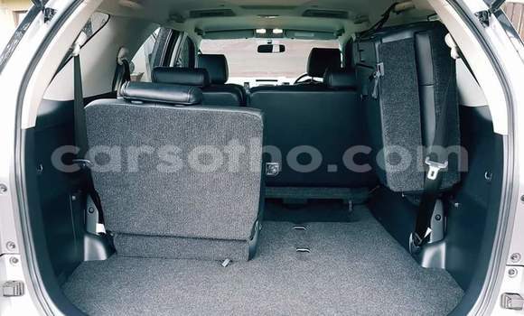 Sayi Na hannu Toyota Fortuner Silver Mota in Maseru a Maseru Sayi Na hannu Toyota Fortuner Silver Mota in Maseru a Maseru