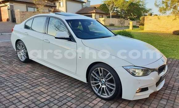 Sayi Na hannu BMW 3–Series White Mota in Maseru a Maseru Sayi Na hannu BMW 3–Series White Mota in Maseru a Maseru
