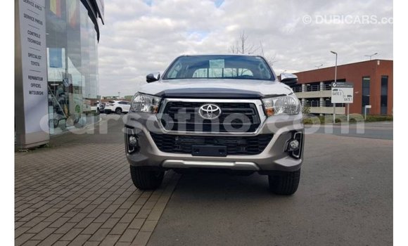 اشتري Imported Toyota Hilux Brown سيارة في Import - Dubai في Maseru اشتري Imported Toyota Hilux Brown سيارة في Import - Dubai في Maseru