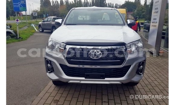 اشتري Imported Toyota Hilux Brown سيارة في Import - Dubai في Maseru اشتري Imported Toyota Hilux Brown سيارة في Import - Dubai في Maseru