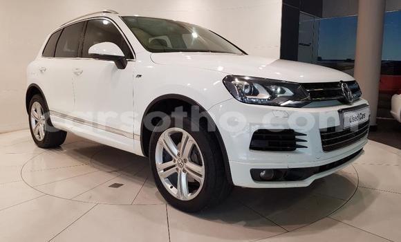 Acheter Occasion Voiture Volkswagen Touareg Blanc à Maseru, Maseru Acheter Occasion Voiture Volkswagen Touareg Blanc à Maseru, Maseru