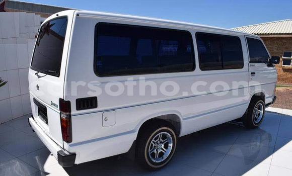 Sayi Na hannu Toyota Hiace White Mota in Maseru a Maseru Sayi Na hannu Toyota Hiace White Mota in Maseru a Maseru