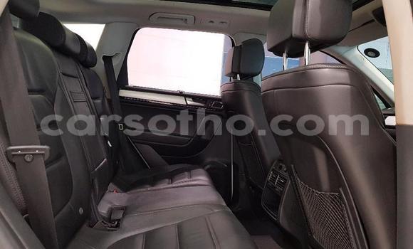 Acheter Occasion Voiture Volkswagen Touareg Blanc à Maseru, Maseru Acheter Occasion Voiture Volkswagen Touareg Blanc à Maseru, Maseru