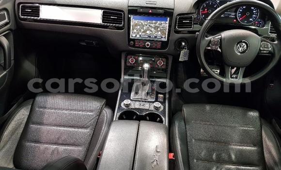 Acheter Occasion Voiture Volkswagen Touareg Blanc à Maseru, Maseru Acheter Occasion Voiture Volkswagen Touareg Blanc à Maseru, Maseru