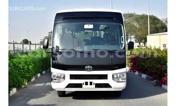Acheter Import Voiture Toyota Coaster Blanc à Import - Dubai, Maseru Acheter Import Voiture Toyota Coaster Blanc à Import - Dubai, Maseru