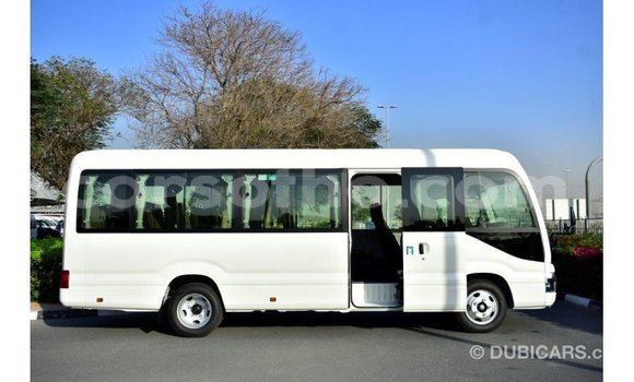 Acheter Import Voiture Toyota Coaster Blanc à Import - Dubai, Maseru Acheter Import Voiture Toyota Coaster Blanc à Import - Dubai, Maseru