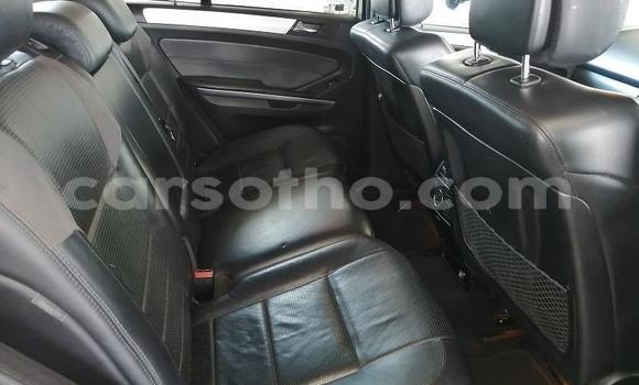 Acheter Occasion Voiture Mercedes-Benz ML–Class Blanc à Maseru, Maseru Acheter Occasion Voiture Mercedes-Benz ML–Class Blanc à Maseru, Maseru