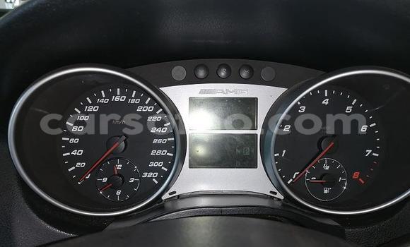 Acheter Occasion Voiture Mercedes-Benz ML–Class Blanc à Maseru, Maseru Acheter Occasion Voiture Mercedes-Benz ML–Class Blanc à Maseru, Maseru