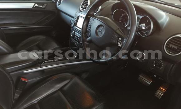 Acheter Occasion Voiture Mercedes-Benz ML–Class Blanc à Maseru, Maseru Acheter Occasion Voiture Mercedes-Benz ML–Class Blanc à Maseru, Maseru