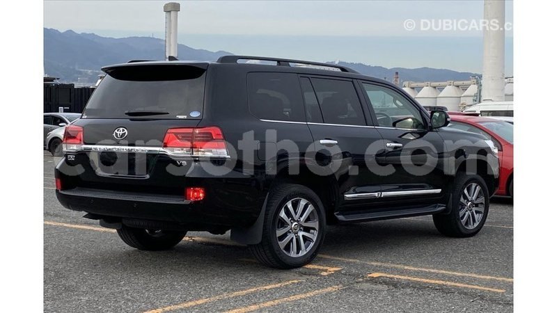 Big with watermark toyota land cruiser maseru import dubai 18012