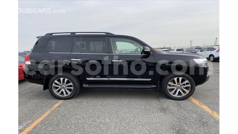 Big with watermark toyota land cruiser maseru import dubai 18012