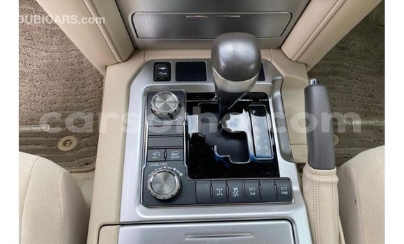 Sayi Imported Toyota Land Cruiser Red Mota in Import - Dubai a Maseru Sayi Imported Toyota Land Cruiser Red Mota in Import - Dubai a Maseru