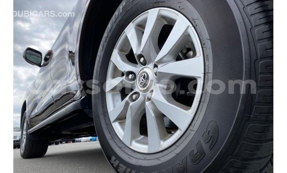 Sayi Imported Toyota Land Cruiser Red Mota in Import - Dubai a Maseru Sayi Imported Toyota Land Cruiser Red Mota in Import - Dubai a Maseru