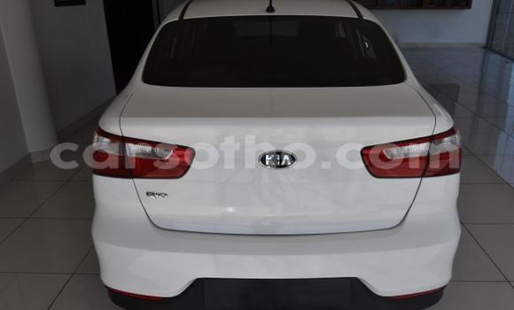 Sayi Na hannu Kia Rio White Mota in Maseru a Maseru Sayi Na hannu Kia Rio White Mota in Maseru a Maseru