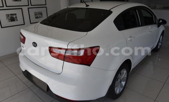 Sayi Na hannu Kia Rio White Mota in Maseru a Maseru Sayi Na hannu Kia Rio White Mota in Maseru a Maseru