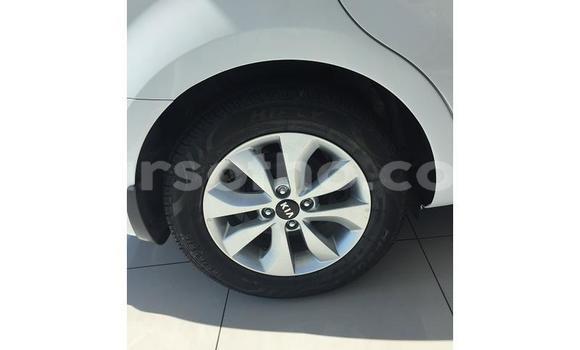 Sayi Na hannu Kia Rio White Mota in Maseru a Maseru Sayi Na hannu Kia Rio White Mota in Maseru a Maseru