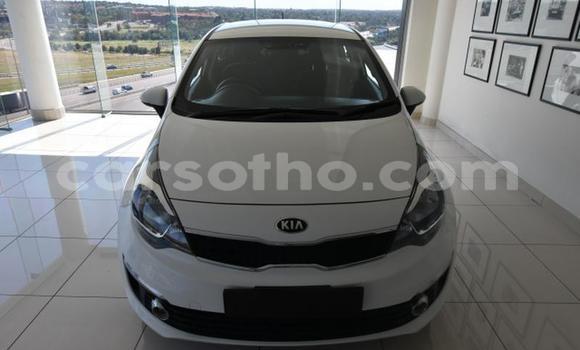 Sayi Na hannu Kia Rio White Mota in Maseru a Maseru Sayi Na hannu Kia Rio White Mota in Maseru a Maseru