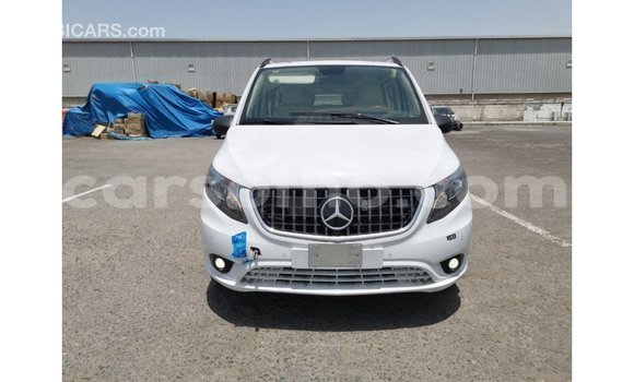 Sayi Imported Mercedes-Benz Vito White Mota in Import - Dubai a Maseru Sayi Imported Mercedes-Benz Vito White Mota in Import - Dubai a Maseru
