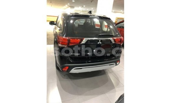 Sayi Imported Mitsubishi Outlander Black Mota in Import - Dubai a Maseru Sayi Imported Mitsubishi Outlander Black Mota in Import - Dubai a Maseru