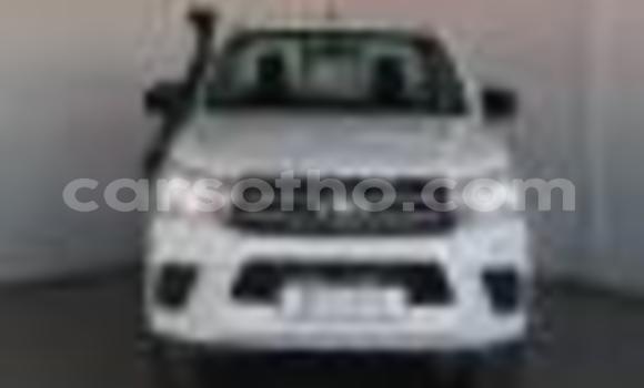 اشتري مستعمل Toyota Hilux White سيارة في Butha Buthe في Butha-Buthe اشتري مستعمل Toyota Hilux White سيارة في Butha Buthe في Butha-Buthe