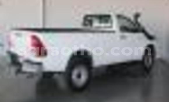 اشتري مستعمل Toyota Hilux White سيارة في Butha Buthe في Butha-Buthe اشتري مستعمل Toyota Hilux White سيارة في Butha Buthe في Butha-Buthe