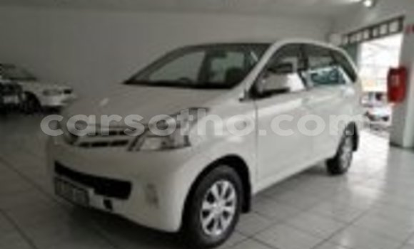 Sayi Na hannu Toyota Avanza White Mota in Maseru a Maseru Sayi Na hannu Toyota Avanza White Mota in Maseru a Maseru