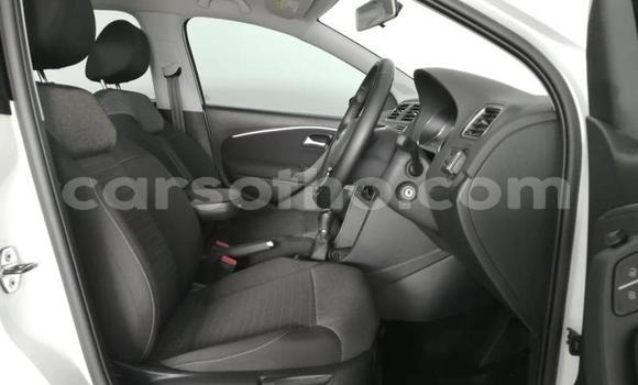 Sayi Na hannu Volkswagen Polo White Mota in Maseru a Maseru Sayi Na hannu Volkswagen Polo White Mota in Maseru a Maseru