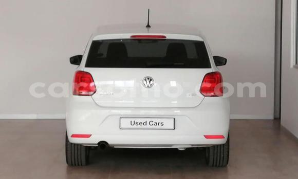 Sayi Na hannu Volkswagen Polo White Mota in Maseru a Maseru Sayi Na hannu Volkswagen Polo White Mota in Maseru a Maseru
