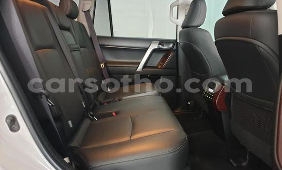 Acheter Occasion Voiture Toyota Land Cruiser Prado Blanc à Maseru, Maseru Acheter Occasion Voiture Toyota Land Cruiser Prado Blanc à Maseru, Maseru