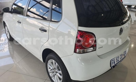 Acheter Occasion Voiture Volkswagen Polo Blanc à Maseru, Maseru Acheter Occasion Voiture Volkswagen Polo Blanc à Maseru, Maseru