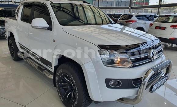 Sayi Na hannu Volkswagen Amarok White Mota in Maseru a Maseru Sayi Na hannu Volkswagen Amarok White Mota in Maseru a Maseru